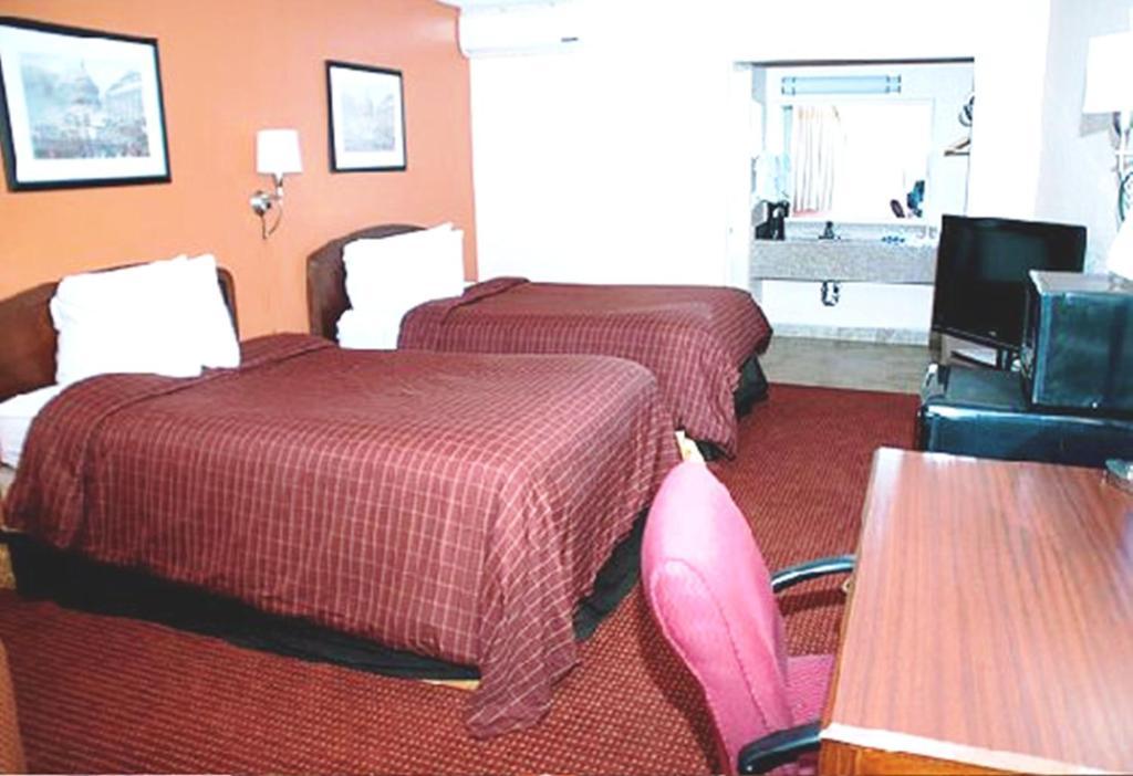 Westgate Inn And Suites Clarksville Rom bilde