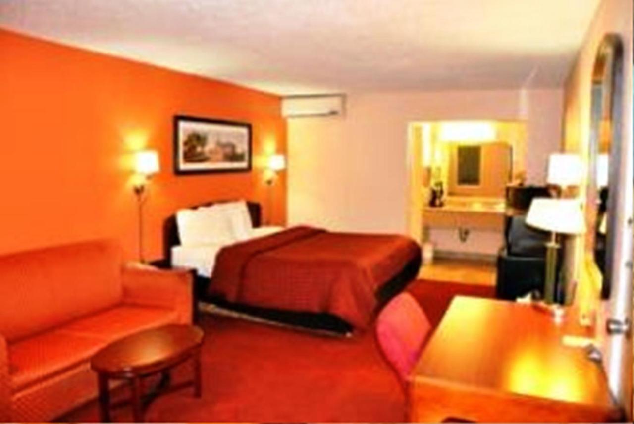 Westgate Inn And Suites Clarksville Rom bilde